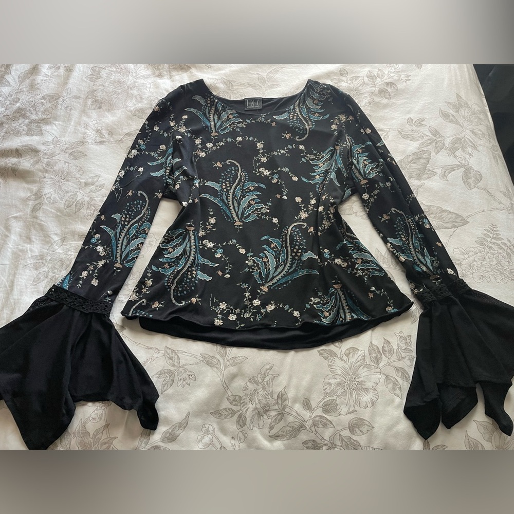 Y2K Black Floral Flutter Sleeve Top 8 Large Witchy Whimsigoth Dark Romantic Boho